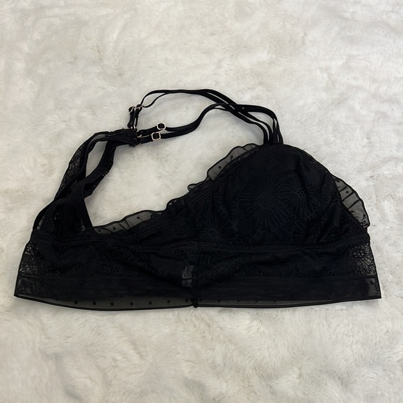 Aerie size L wireless bralette black lace with ruffle detail racerback pull on - Picture 8 of 12